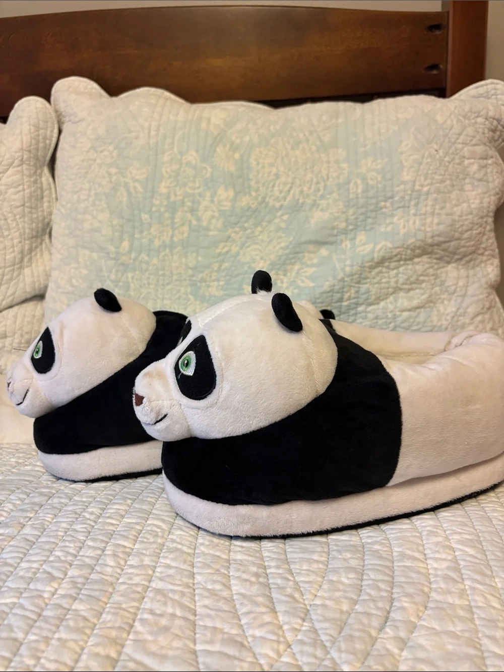 Dreamworks Kids Black & White Panda Plush Slipper Shoes